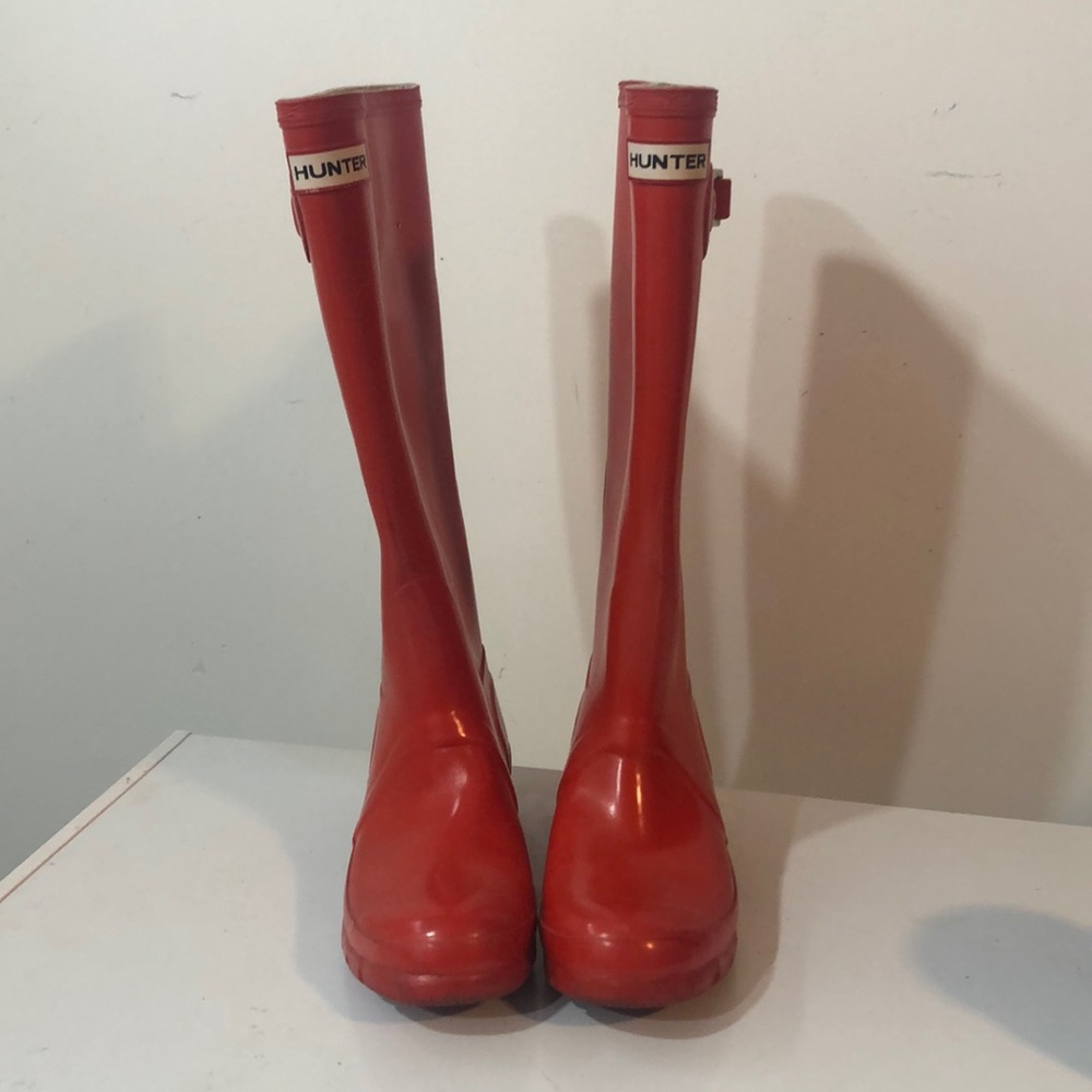 Super rare color. HUNTER original rain boot.
